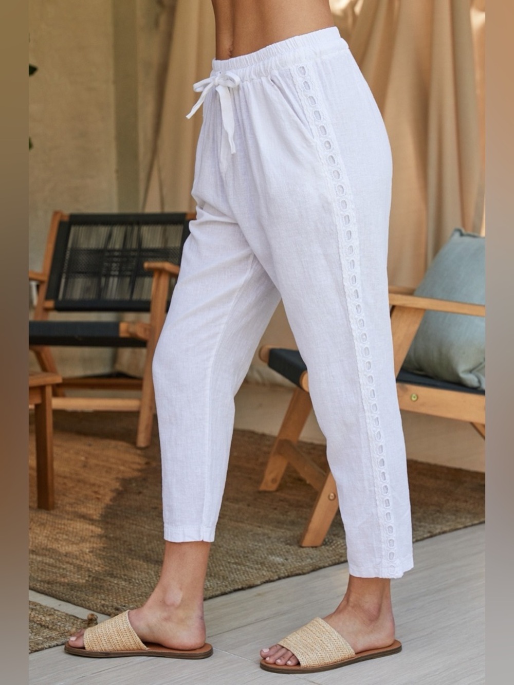 (6959-WHT)  LINEN SEQUIN LACE RIBBON SIDE STRIPE PANTS